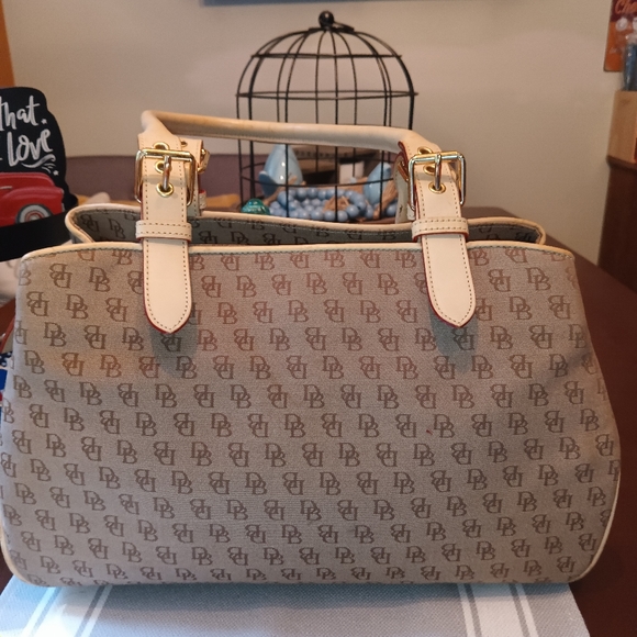 Dooney & Bourke Handbags - EUC Dooney & Bourke Signature Satchel Tote  Tan Canvas w/ Leather Trim